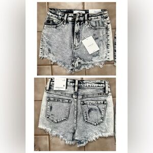 Kan Can acid wash frayed shorts size 25 NWT